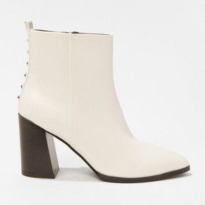 Forever 21 | White SpikedFaux Leather Bootie | 9